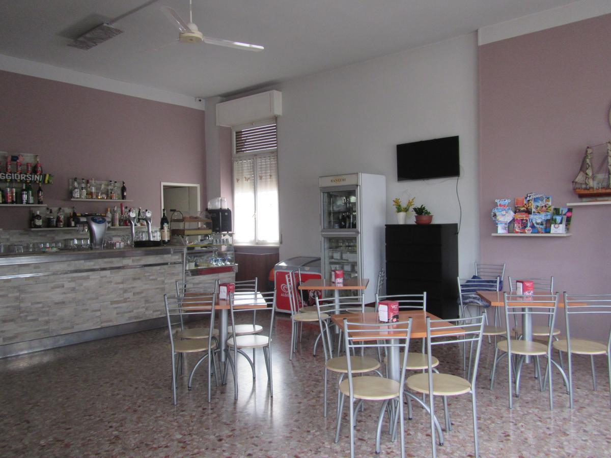 Lo Scoglio Hotel Castelnuovo del Garda Luaran gambar